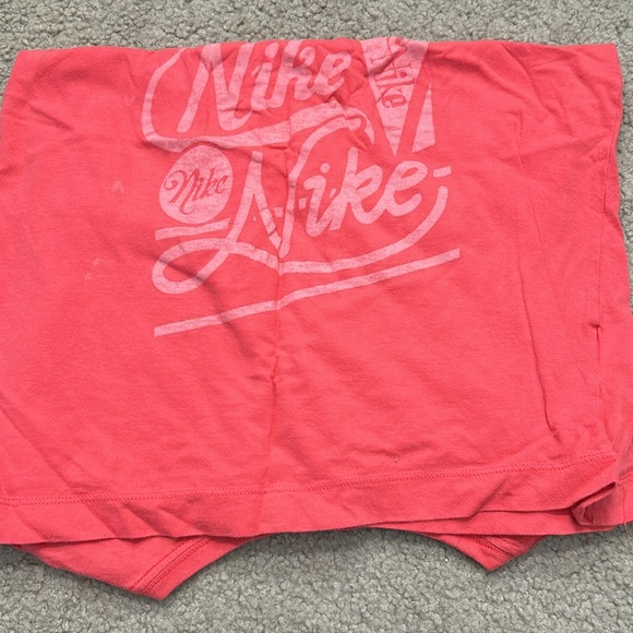 Nike shirt - Picture 2 of 2